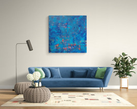 Modern_chic_living_room_interior_with_long_sofa